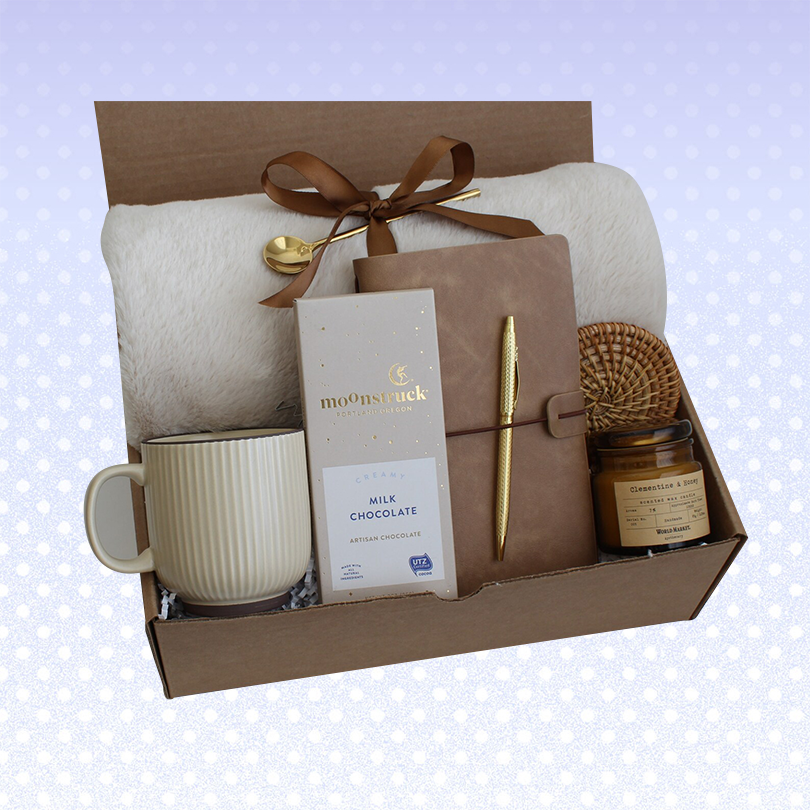 Customizable Cozy Gift Box